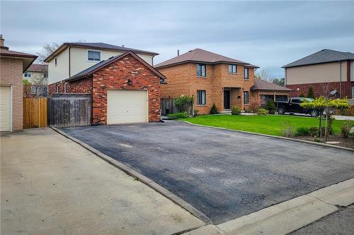 7 Vision Place, Stoney Creek, ON - Outdoor