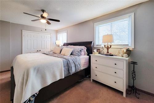 7 Vision Place, Stoney Creek, ON - Indoor Photo Showing Bedroom