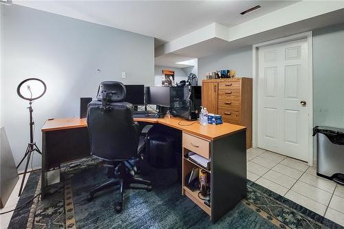 7 Vision Place, Stoney Creek, ON - Indoor Photo Showing Office
