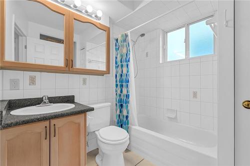 851 Queenston Road|Unit #607, Stoney Creek, ON - Indoor Photo Showing Bathroom