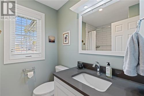 7 Shelby Lane, Brockville, ON - Indoor Photo Showing Bathroom