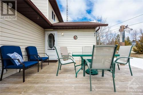 502 Quart Court, Winchester, ON - Outdoor With Deck Patio Veranda With Exterior