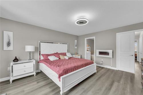 119 Donald Bell Drive, Binbrook, ON - Indoor Photo Showing Bedroom
