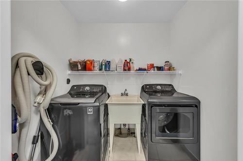 119 Donald Bell Drive, Binbrook, ON - Indoor Photo Showing Laundry Room