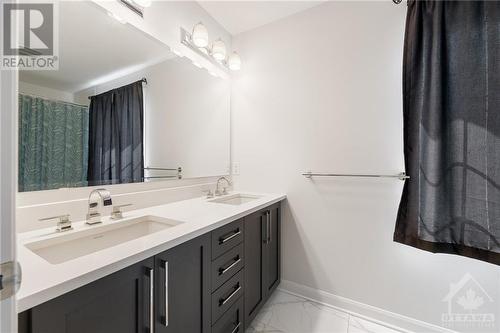 138 Shallow Pond Place, Ottawa, ON - Indoor Photo Showing Bathroom