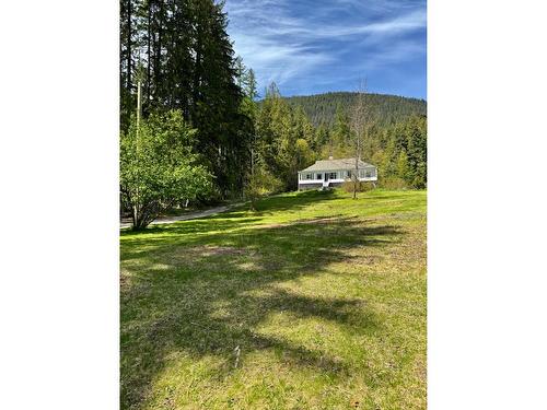 5759 Longbeach Rd, Nelson, BC - Outdoor With View