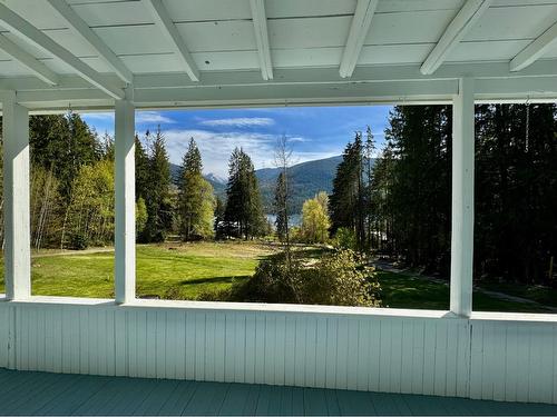 5759 Longbeach Rd, Nelson, BC -  Photo Showing Other Room