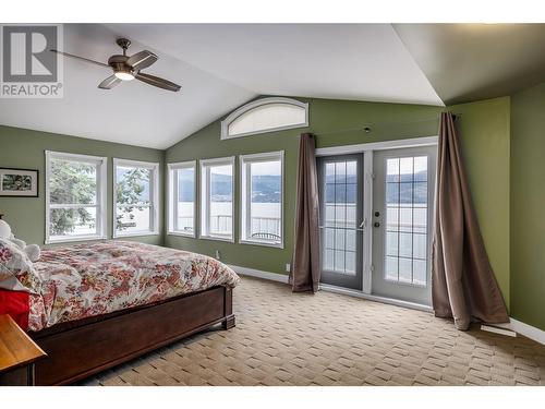 17824 Juniper Cove Road, Lake Country, BC - Indoor Photo Showing Bedroom