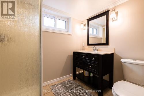 19 Sherring St S, Haldimand, ON - Indoor Photo Showing Bathroom