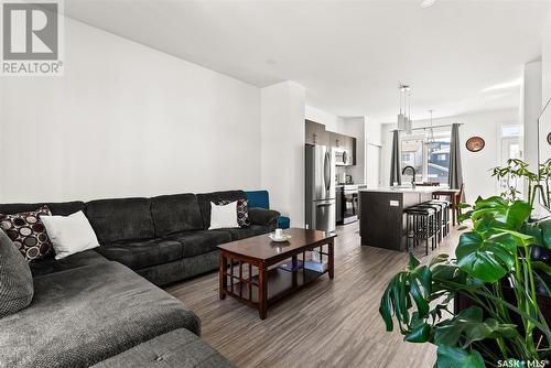 1732 West Market Street, Regina, SK - Indoor Photo Showing Living Room