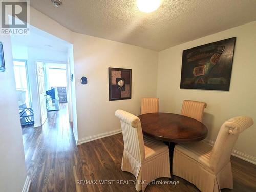 #1205 -24 Hanover Rd, Brampton, ON - Indoor Photo Showing Dining Room
