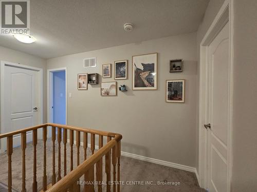 135 Munro Circ, Brantford, ON - Indoor Photo Showing Other Room