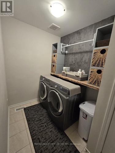 135 Munro Circle, Brantford, ON - Indoor Photo Showing Laundry Room