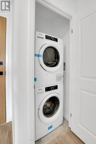 #607 -7 Erie Ave, Brantford, ON - Indoor Photo Showing Laundry Room