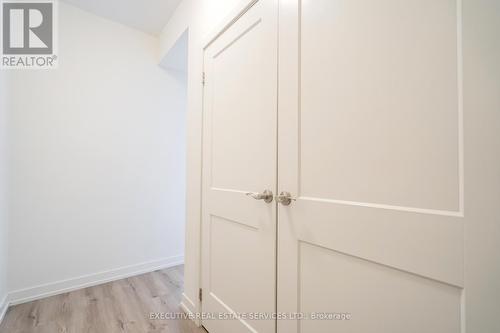 #322 -251 Northfield Dr E, Waterloo, ON - Indoor Photo Showing Other Room