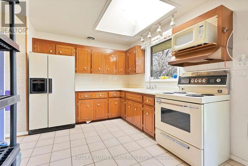 48A Chatfield Dr, Toronto, ON - Indoor Photo Showing Kitchen