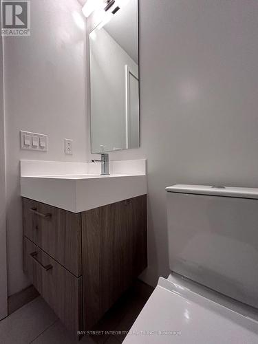 4802 - 1 Yorkville Avenue, Toronto, ON - Indoor Photo Showing Bathroom
