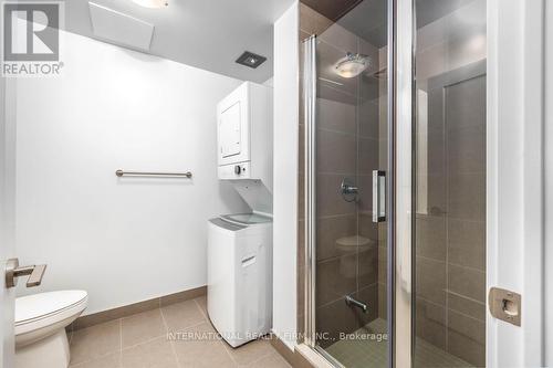 803 - 2550 Simcoe Street N, Oshawa, ON - Indoor Photo Showing Bathroom