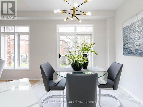 36 Walnut Grove Cres, Richmond Hill, ON - Indoor Photo Showing Dining Room