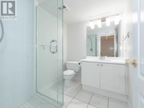 #903 -399 South Park Rd, Markham, ON - Indoor Photo Showing Bathroom