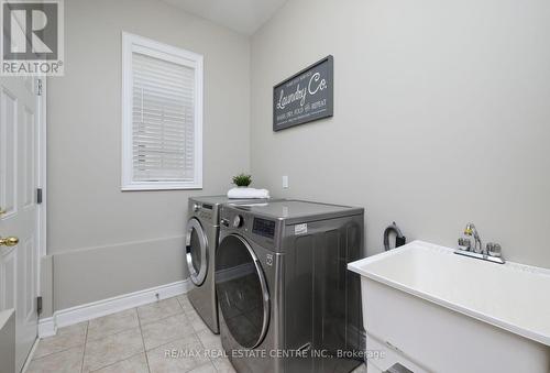 14 James Arnott Crescent, Orangeville, ON - Indoor Photo Showing Laundry Room