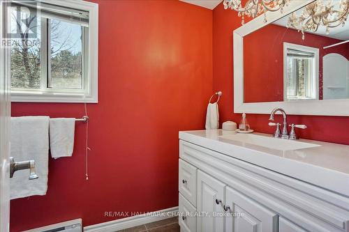 2 Birchshire Drive, Barrie, ON - Indoor Photo Showing Bathroom