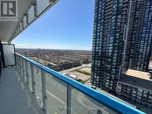 #1711 -3900 Confederation Pkwy, Mississauga, ON - Outdoor