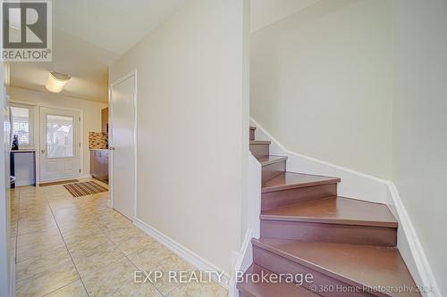 37 Hun Cres, Toronto, ON - Indoor Photo Showing Other Room