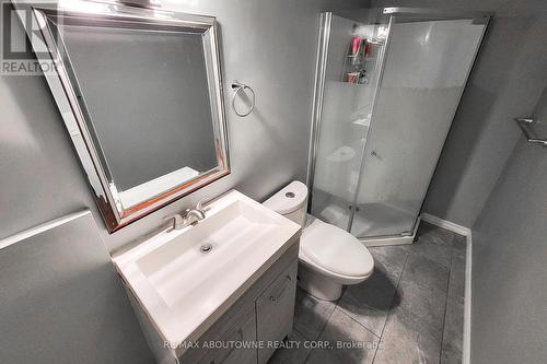51 Sorrento Street, Kitchener, ON - Indoor Photo Showing Bathroom