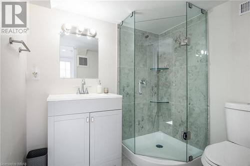 179 Glenvalley Drive, Cambridge, ON - Indoor Photo Showing Bathroom