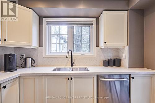 #131 -1995 Royal Rd, Pickering, ON - Indoor Photo Showing Kitchen With Double Sink