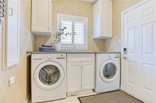 9 Riesling Street, Grimsby, ON - Indoor Photo Showing Laundry Room