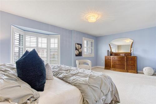 9 Riesling Street, Grimsby, ON - Indoor Photo Showing Bedroom