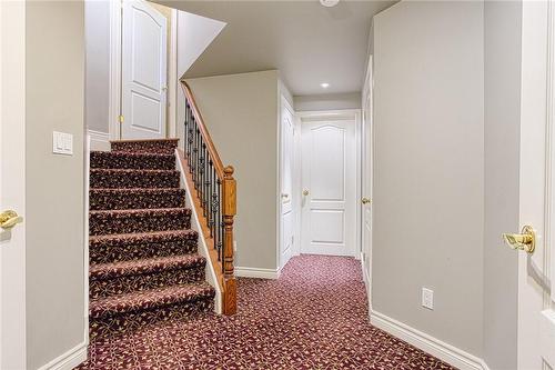 9 Riesling Street, Grimsby, ON - Indoor Photo Showing Other Room