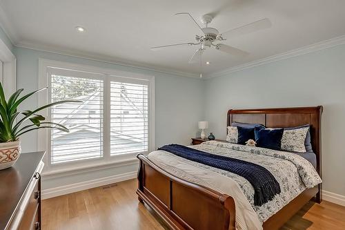 240 Pine Cove Road, Burlington, ON - Indoor Photo Showing Bedroom
