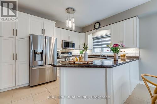 1154 Kestell Boulevard, Oakville, ON - Indoor Photo Showing Kitchen With Stainless Steel Kitchen