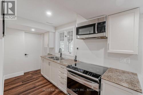 115 Eagleridge Dr, Brampton, ON - Indoor Photo Showing Kitchen With Double Sink