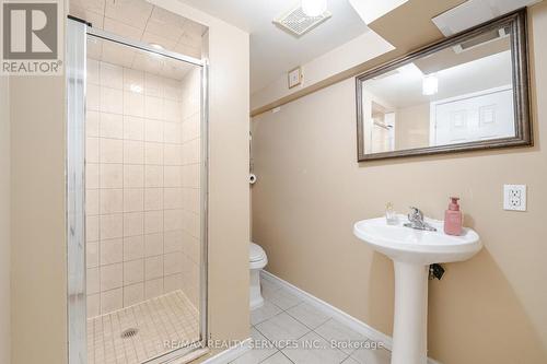 71 Tianalee Cres, Brampton, ON - Indoor Photo Showing Bathroom