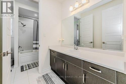 3365 Vernon Powell Drive, Oakville, ON - Indoor Photo Showing Bathroom