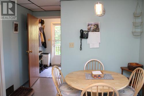 3152 6 Highway, Slocan Park, BC - Indoor Photo Showing Dining Room