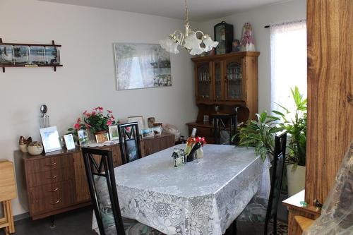 3152 Highway 6, Slocan Park, BC - Indoor Photo Showing Dining Room
