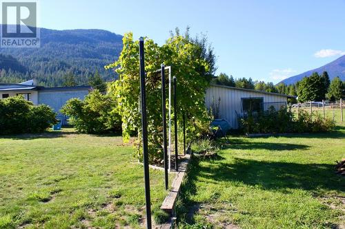 3152 6 Highway, Slocan Park, BC - Outdoor