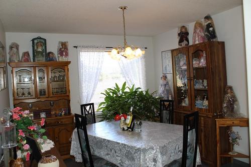 3152 Highway 6, Slocan Park, BC - Indoor Photo Showing Dining Room