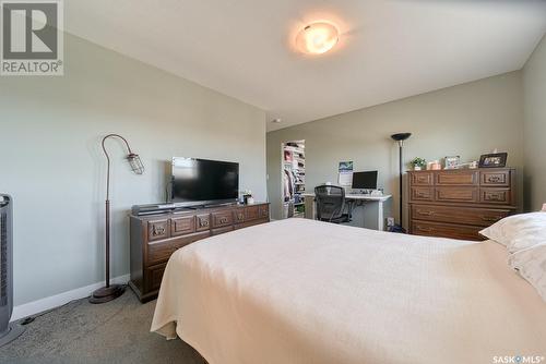 4329 Wakeling Street, Regina, SK - Indoor Photo Showing Bedroom