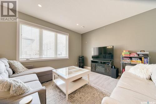 4329 Wakeling Street, Regina, SK - Indoor Photo Showing Living Room