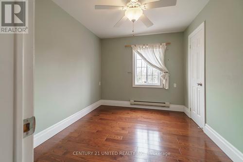 899 Cumberland Ave, Peterborough, ON - Indoor Photo Showing Other Room
