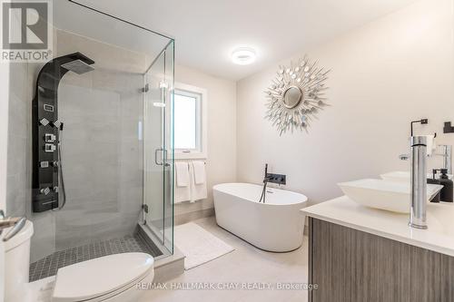 31 Bay St, Oro-Medonte, ON - Indoor Photo Showing Bathroom