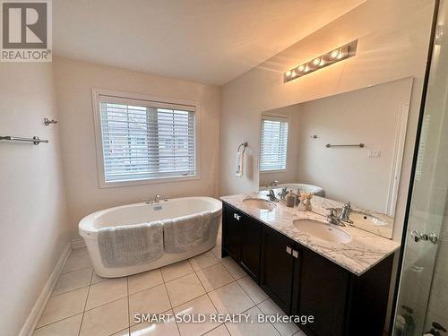 15 Allegranza Avenue, Vaughan, ON - Indoor Photo Showing Bathroom