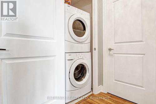 #307B -9090 Yonge St, Richmond Hill, ON - Indoor Photo Showing Laundry Room