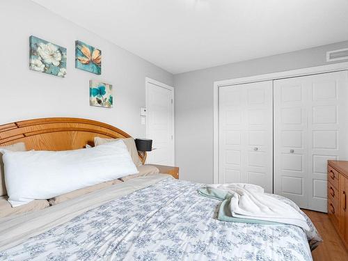 Master bedroom - 25 Rue Des Alpes, Sainte-Brigitte-De-Laval, QC - Indoor Photo Showing Bedroom
